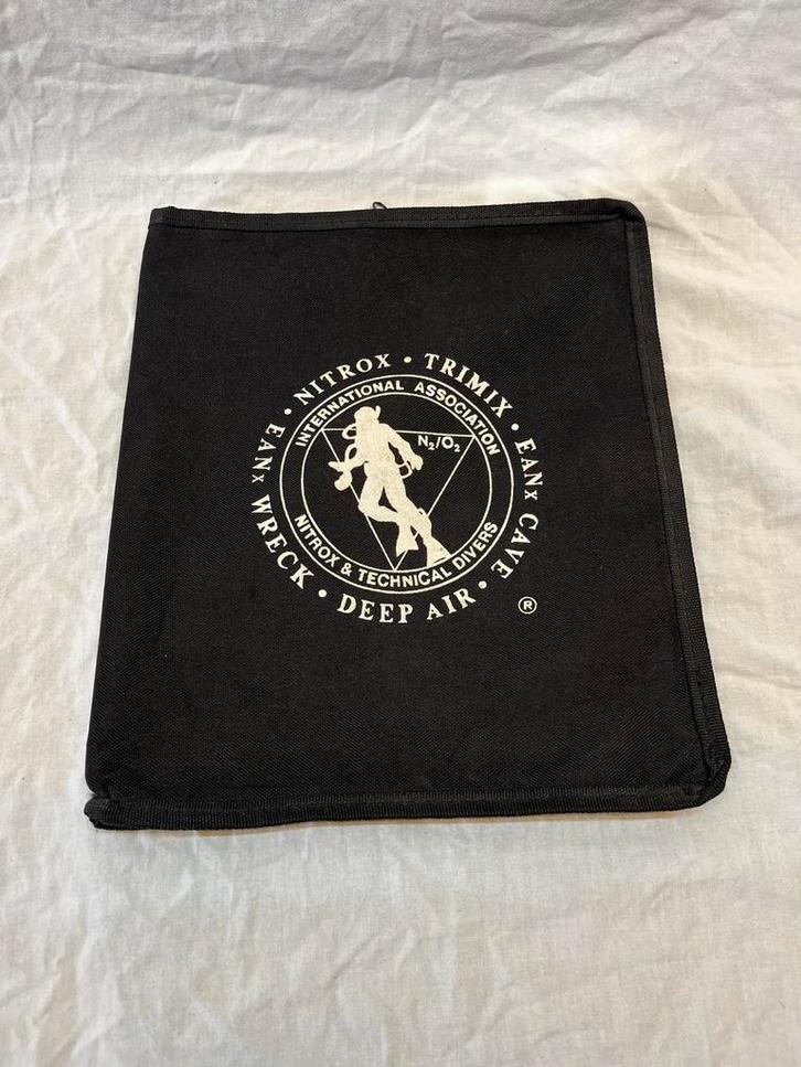 IANTD tasje met rits, Watersport en Boten, Duiken, Gebruikt, Overige typen, Ophalen of Verzenden