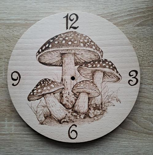 pyrografie houten klok, Huis en Inrichting, Woonaccessoires | Tekstborden en Spreuken, Nieuw, Ophalen of Verzenden
