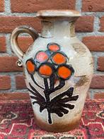 Vintage seventies vaas kruik geglazuurd aardewerk oranje, Gebruikt, Overige kleuren, Aardewerk of Porselein, Ophalen of Verzenden