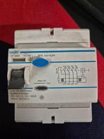Hager CF480E Aardlekschakelaar 80A, Doe-het-zelf en Verbouw, Elektra en Kabels, Ophalen of Verzenden, Gebruikt, Schakelaar
