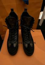 Louis Vuitton desert boots 38,5, Ophalen of Verzenden, Zo goed als nieuw