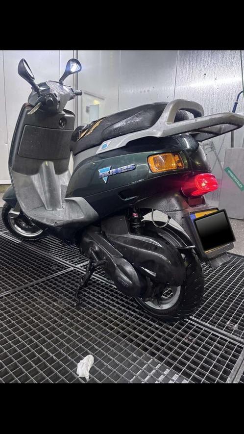 Piaggio skr 125cc, Fietsen en Brommers, Scooters | Piaggio, Zo goed als nieuw, Overige modellen, Maximaal 45 km/u, Benzine, Ophalen