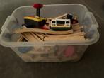 Grote doos met houten treinbaan incl elektrisch treintje, Kinderen en Baby's, Speelgoed | Houten speelgoed, Ophalen of Verzenden