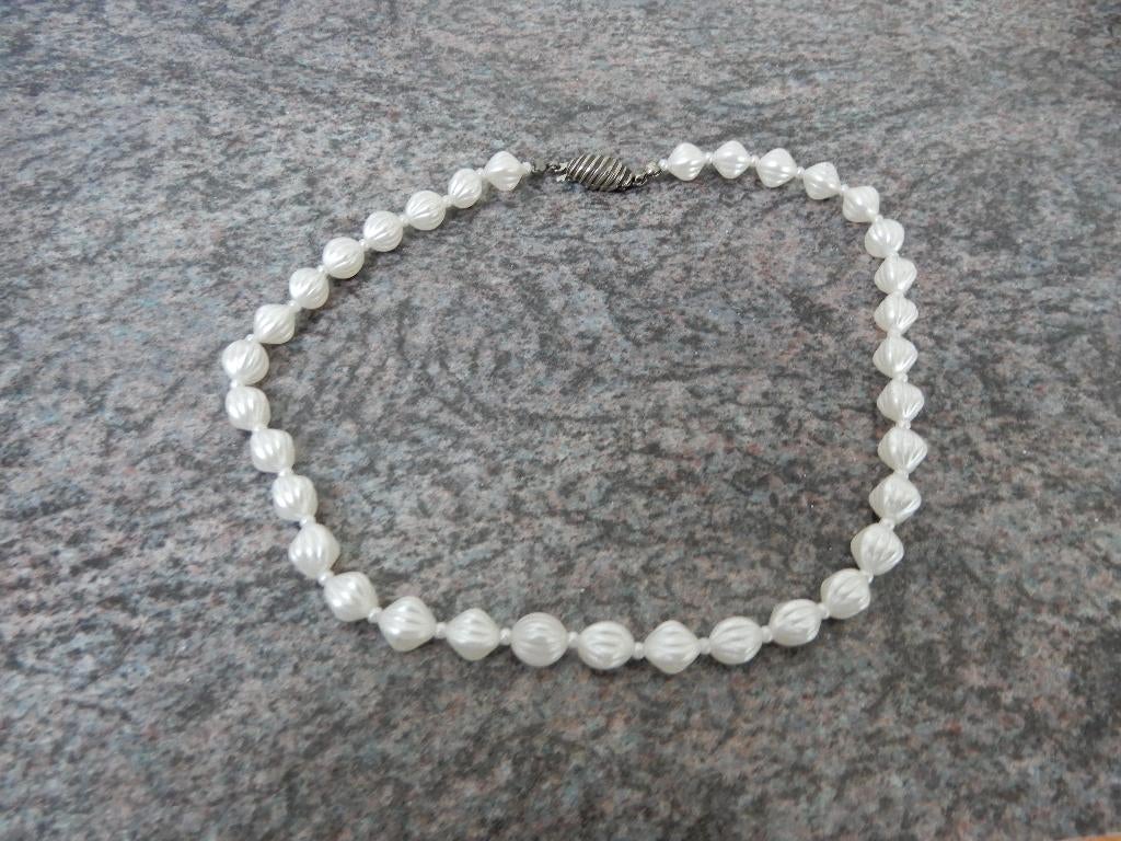 kettinkje, oud met verzilverd slotje, Sieraden, Tassen en Uiterlijk, Antieke sieraden, Ophalen of Verzenden, Overige materialen