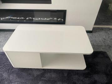 tafel  Salontafel  beschikbaar voor biedingen