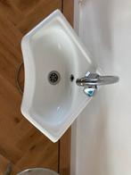 Fraaie witte Sphinx hoekfontein (wasbak) met kraan en afvoer, Ophalen of Verzenden, Zo goed als nieuw, Toilet