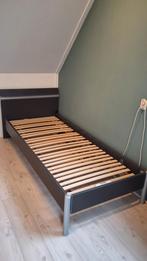 Modern bed, 90 x 220, met goede kwaliteit lattenbodem, Huis en Inrichting, Ophalen, Verstelbaar, 90 cm, Eenpersoons