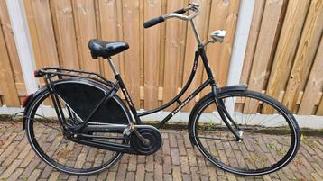 Omafiets zwart beschikbaar voor biedingen