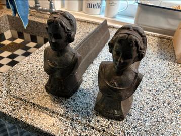 Openhaard steunen. beschikbaar voor biedingen