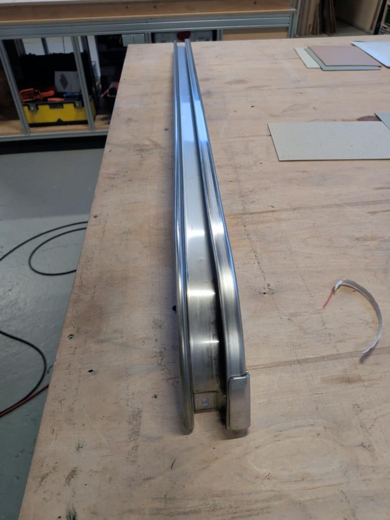 RVS schuifdeur rail Mercedes Sprinter, Auto-onderdelen, Ophalen, Gebruikt, Rechts, Mercedes-Benz