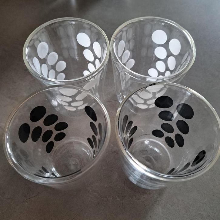 4 dubbelwandige theeglazen, Zak! design, zwart/wit, stippen, Huis en Inrichting, Keuken | Servies, Zo goed als nieuw, Glas of Glazen