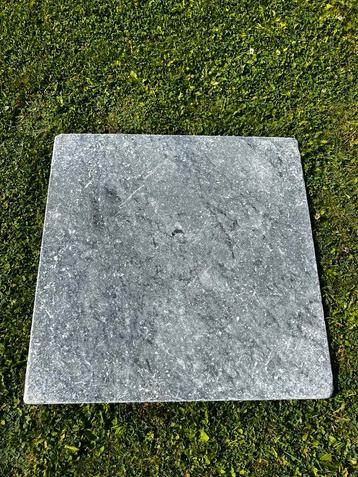 Natuursteen tegels 60x60 beschikbaar voor biedingen