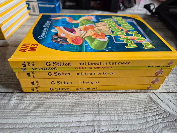 Geronimo Stilton Avi M3 beest in het meer mijn huis te koop, Boeken, Kinderboeken | Jeugd | onder 10 jaar, Zo goed als nieuw, Fictie algemeen