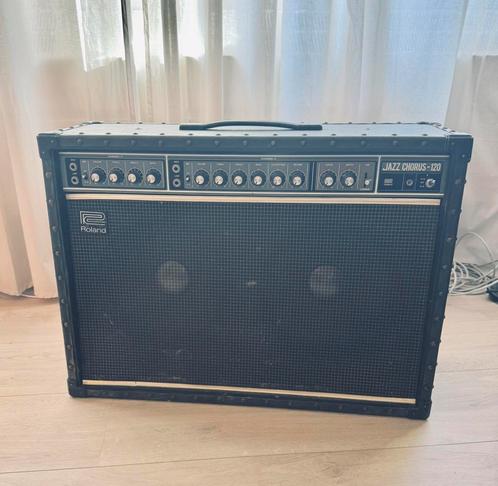 Roland Jazz Chorus 120 - vintage (1979) – Perfecte Staat, Muziek en Instrumenten, Versterkers | Bas en Gitaar, Gebruikt, Gitaar