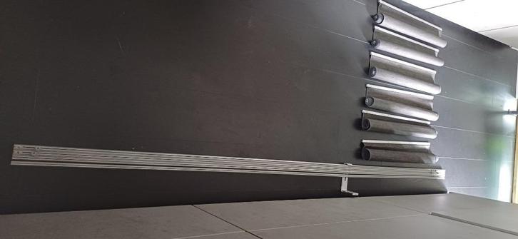 lamelsysteem IKEA Kvartal met 6 lamellen + 2 extra, Huis en Inrichting, Stoffering | Gordijnen en Lamellen, Gebruikt, 200 cm of meer