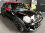Mini Mini 1.6 John Cooper Works 211 PK 1e eigenaar NAP LEER, Auto's, Mini, Voorwielaandrijving, Euro 5, Gebruikt, Zwart