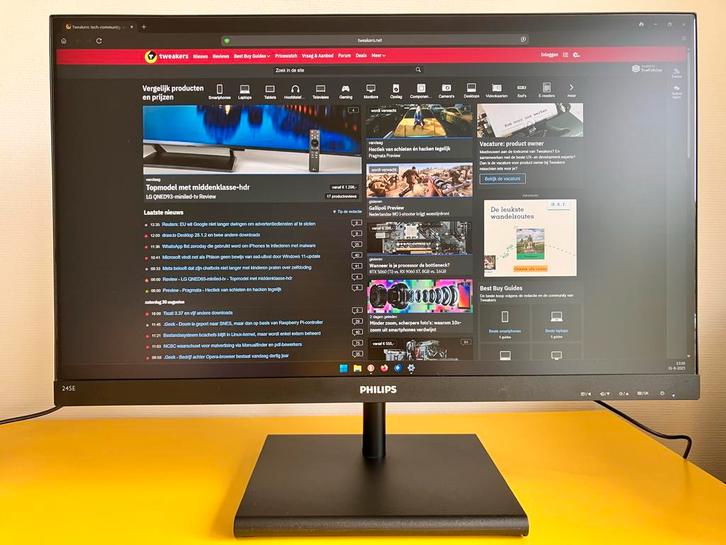 Philips 24 inch monitor 245E1S, QHD (2460*1440) resolutie, Computers en Software, Monitoren, Gebruikt, 60 Hz of minder, DisplayPort