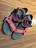 Mooie Teva sandalen maat 31 in de kleur rood, Ophalen of Verzenden, Gebruikt, Overige typen
