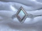 Mooie Fijne Zilveren Ring - Opaal en Zirkoniaas - Wybervorm, Verzenden, Zilver, Ring, Met edelsteen