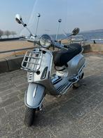 Vespa Elettrica 2024 Full option 109 KM, Fietsen en Brommers, Scooters | Vespa, Ophalen, Zo goed als nieuw