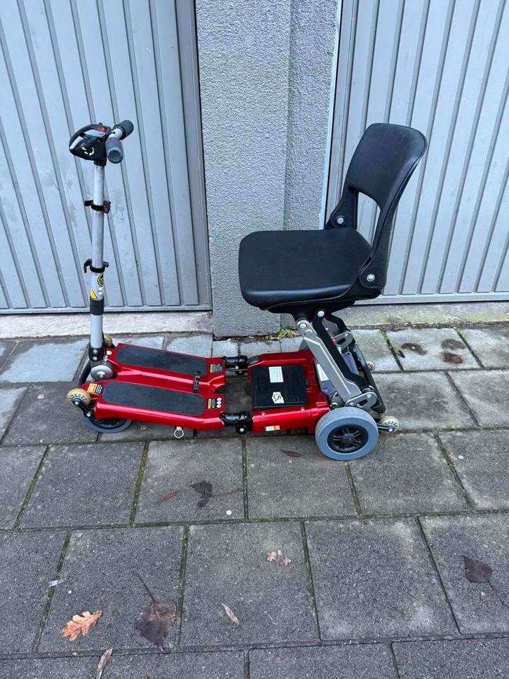 MANGO LUGGIE ELITE geschikt tot 145kg in NIEUWSTAAT, Diversen, Rolstoelen, Zo goed als nieuw, Elektrische rolstoel, Inklapbaar
