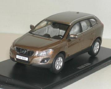 Volvo. XC60 terra brons metall. Motor. Art 1:43 .-L spiegel. beschikbaar voor biedingen