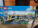Treinset+extra spoor+station, Kinderen en Baby's, Speelgoed | Duplo en Lego, Ophalen of Verzenden, Zo goed als nieuw, Complete set