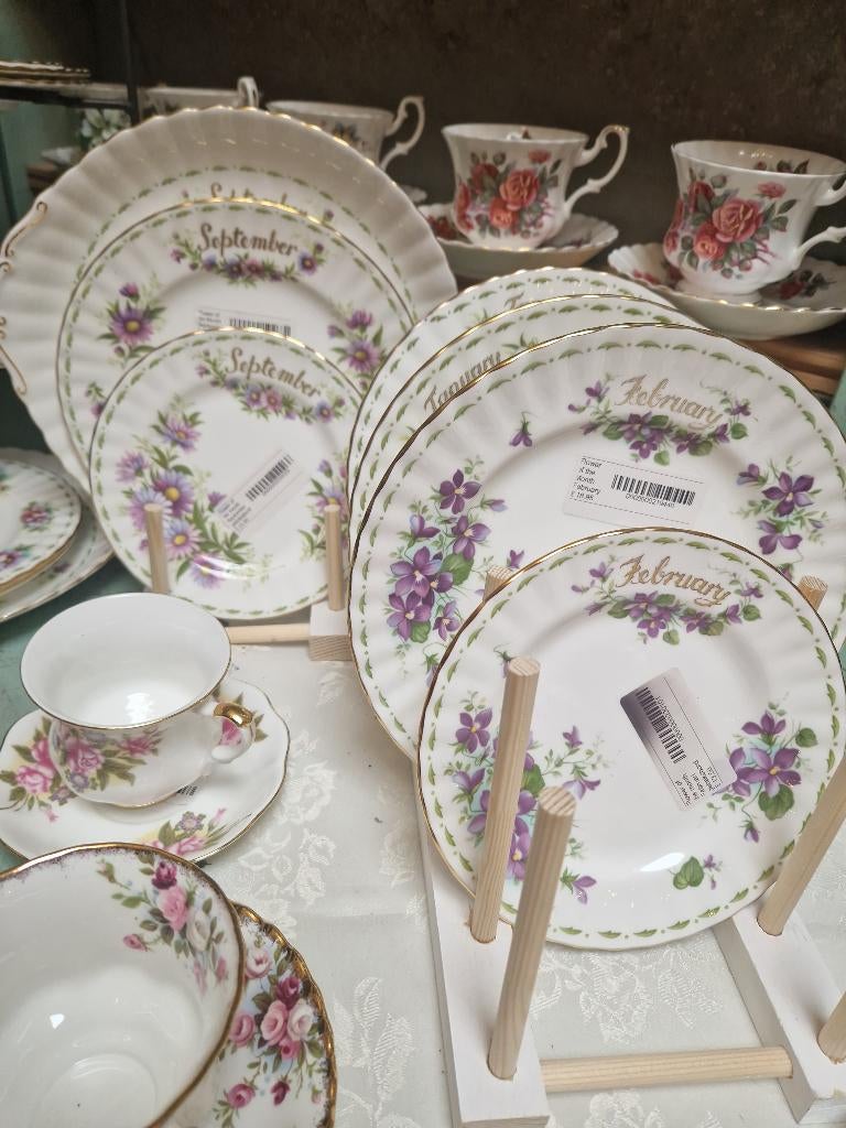 Royal Albert Flower of the month, Ophalen of Verzenden