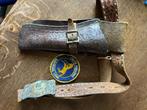 Leren western holster met riem en patch, Verzamelen, Militaria | Algemeen, Ophalen of Verzenden, Landmacht, Overige gebieden, Overige typen