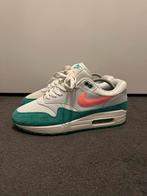 Nike Air Max 1 Watermelon - Maat 44, Ophalen of Verzenden, Zo goed als nieuw, Overige kleuren, Sneakers of Gympen