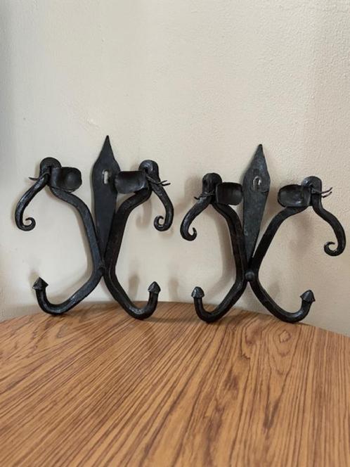 French Artisans Brutalist Olifant Wandhaken Smeedijzer 1960s, Huis en Inrichting, Woonaccessoires | Kapstokken, Gebruikt, Wandkapstok