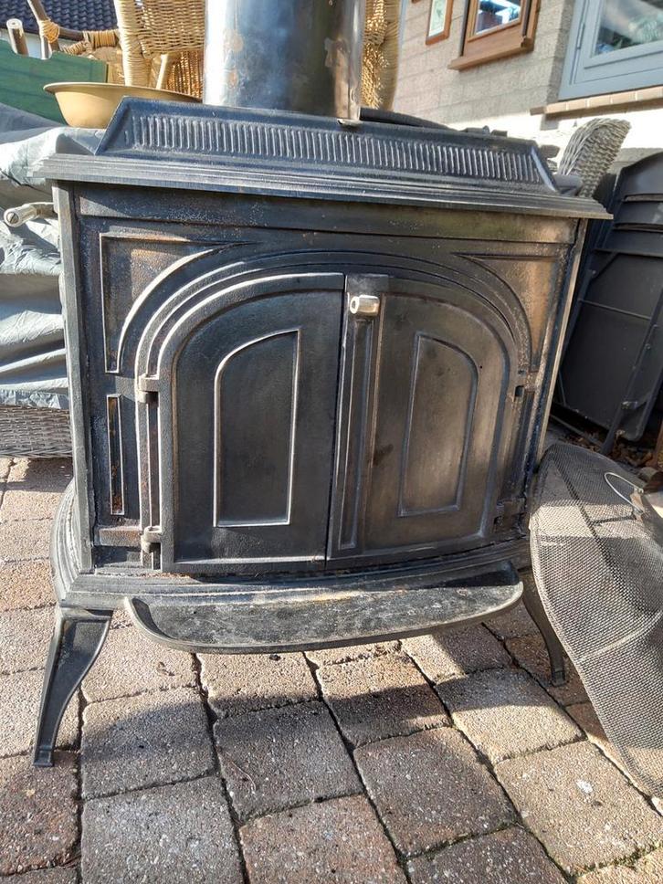 Houtkachel Vigilant met losse kolen inzet en spatrooster, Huis en Inrichting, Kachels, Gebruikt, Houtkachel, Hout, Ophalen
