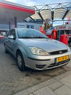 Ford Focus 1.6 I Trend SDN 2002 Grijs, 1596 cc, 15 km/l, 4 cilinders, 100 pk