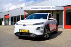 Hyundai Kona EV Premium 64 kWh Aut. Leder|Cruise.Adaptive|Cl, Auto's, Hyundai, Gebruikt, 174 min, Wit, 204 pk