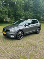 Volkswagen Tiguan 1.4 TSI met Panorama dak, Voorwielaandrijving, 74 €/maand, Zwart, 4 cilinders