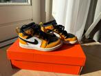 Toffe Nike air jordan sneaker, mt 28, half hoog, Kinderen en Baby's, Ophalen, Zo goed als nieuw, Jongen of Meisje, Schoenen
