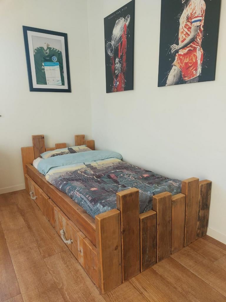 Stoer Kinderbed - steigerhout inclusief matras, Ophalen of Verzenden, Zo goed als nieuw, Eenpersoons, Stoer