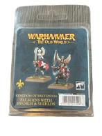 Warhammer Old World Bretonnia Paladins Swords and Shields, Hobby en Vrije tijd, Wargaming, Warhammer, Ophalen of Verzenden, Zo goed als nieuw