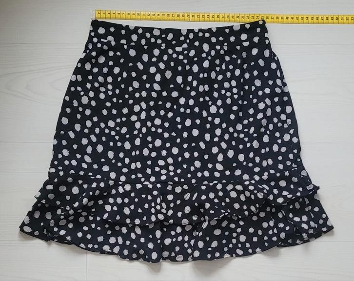 NIEUWSTAAT!! Erg mooi rokje M Zwart/beige, Kleding | Dames, Rokken, Zo goed als nieuw, Maat 38/40 (M), Zwart, Boven de knie, Ophalen of Verzenden