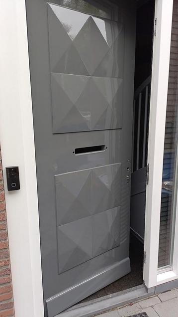 Schilder heeft nog tijd! beschikbaar voor biedingen