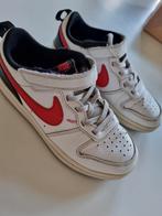 Nike schoenen maat 33, Sport en Fitness, Basketbal, Schoenen, Gebruikt, Ophalen of Verzenden