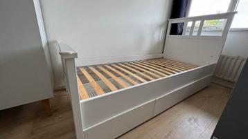 Ikea Hemnes Eenpersoonsbed Wit 90x200cm met 2 lades beschikbaar voor biedingen