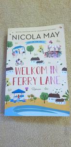 Nicola May - Welkom in Ferry Lane, Ophalen of Verzenden, Zo goed als nieuw, Nicola May