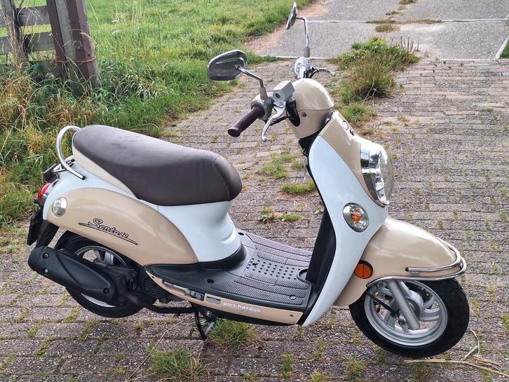 Mooie Kymco Sento snorscooter incl grote beurt, Fietsen en Brommers, Scooters | Kymco, Gebruikt, Overige modellen, Benzine, Ophalen