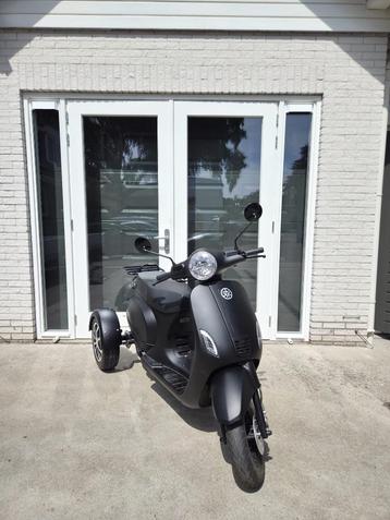 Ripco. Retro 4-takt benzine driewielscooter zwart NIEUW beschikbaar voor biedingen