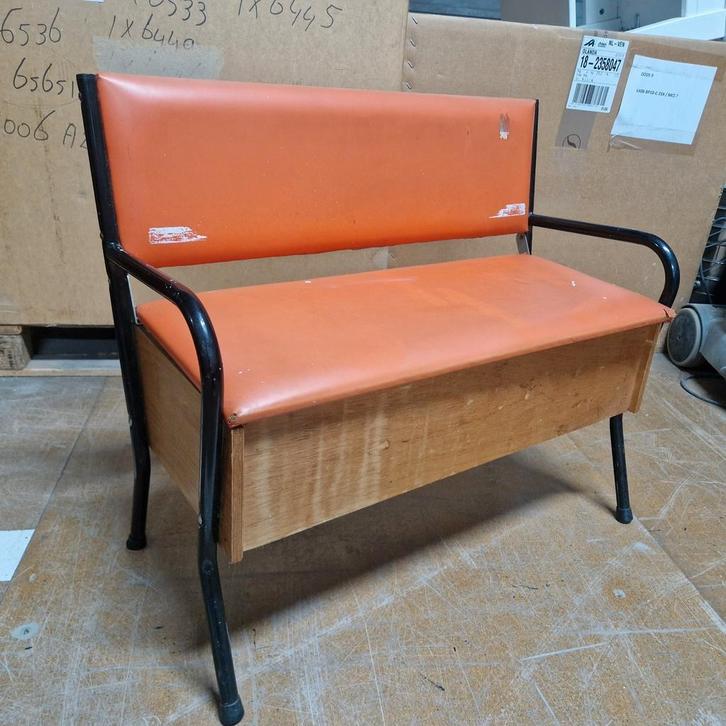 Vintage Kinderbankje met klep, Huis en Inrichting, Stoelen, Gebruikt, Eén, Hout, Metaal, Overige materialen, Overige kleuren, Ophalen of Verzenden