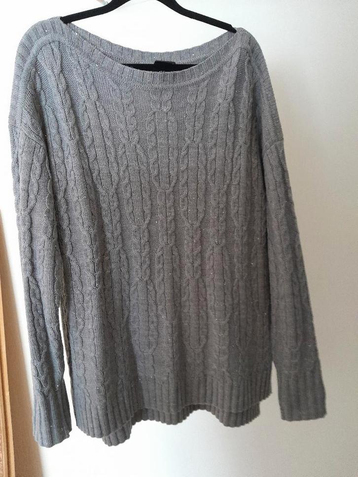 grijze dames trui met  heel kleine pailletjes maat 40-42, Kleding | Dames, Truien en Vesten, Zo goed als nieuw, Maat 42/44 (L)