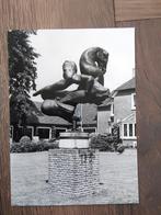 Arthur Spronken Persfoto Amazone sculptuur, Antiek en Kunst, Verzenden