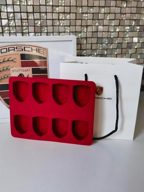Origineel porsche silicone ijsvormen van porsche logo's vorm, Huis en Inrichting, Keuken | Keukenbenodigdheden, Zo goed als nieuw