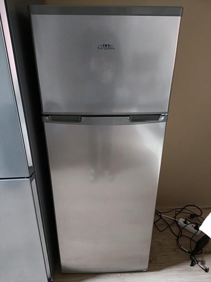 Everglades Fridge-Freezer Combi, Witgoed en Apparatuur, Koelkasten en IJskasten, Gebruikt, Met vriesvak, 200 liter of meer, 140 tot 160 cm